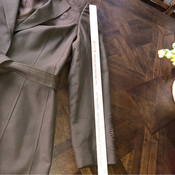 COPY - Worth New York Brown Silk 2pc Pant Suit - Picture 5 of 14